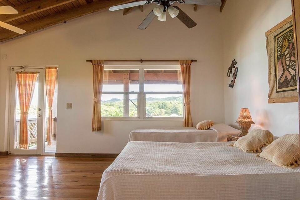 Hotel Posada Las Orquideas,West End Εξωτερικό φωτογραφία
